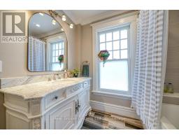 285 INGERSOLL AVENUE - 26