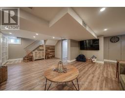 285 INGERSOLL AVENUE - 32