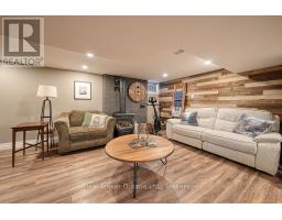 285 INGERSOLL AVENUE - 33