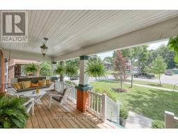 285 INGERSOLL AVENUE - 5