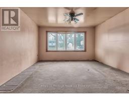 368 ODLUM DRIVE - 29