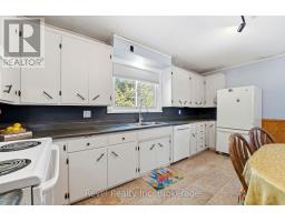 73 JACOB STREET E - 11