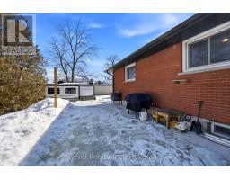 73 JACOB STREET E - 29