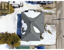 73 JACOB STREET E - 32