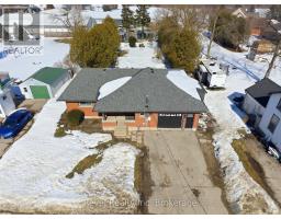 73 JACOB STREET E - 4