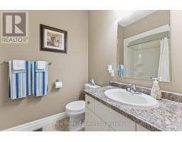 2 - 247 MUNNOCH BOULEVARD - 33