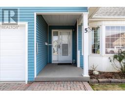 5 SINCLAIR DRIVE - 4