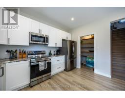 6 ADDISON STREET - 12