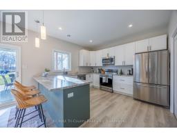 6 ADDISON STREET - 8