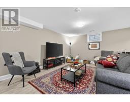 36 WINDEMERE AVENUE - 23