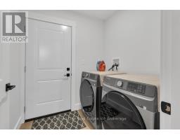 18 WALNUT DRIVE - 17