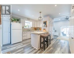 13 POTTERS ROAD N - 15