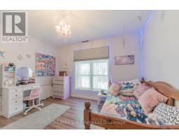 13 POTTERS ROAD N - 28