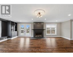 1349 QUEEN STREET - 21