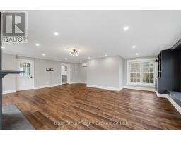 1349 QUEEN STREET - 24