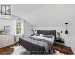 1349 QUEEN STREET - 28