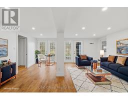 1349 QUEEN STREET - 33