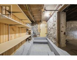 1349 QUEEN STREET - 38