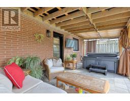 275 CARTIER DRIVE N - 34