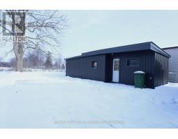 12 MARIAM STREET - 32