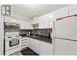 35 - 64 HIAWATHA ROAD - 17