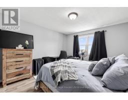 35 - 64 HIAWATHA ROAD - 21