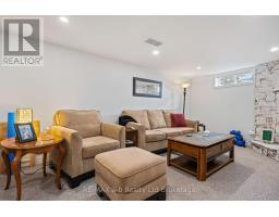 24 DENRICH AVENUE - 19