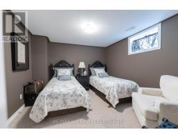 90 WESTON DRIVE - 29