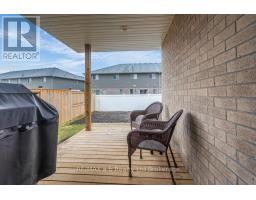 41 LOWRIE CRESCENT - 29