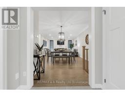 41 LOWRIE CRESCENT - 6