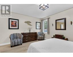 124 WILSON AVENUE - 20