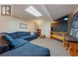 318 BROADWAY STREET - 16