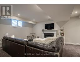 30 BROOKSIDE LANE - 24