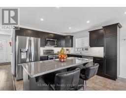 30 TARTAN DRIVE - 16