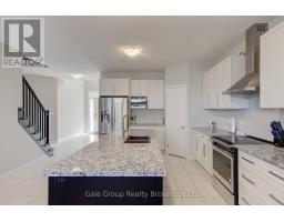 5 BALMORAL LANE - 12