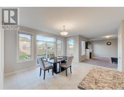 5 BALMORAL LANE - 17