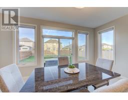 5 BALMORAL LANE - 18