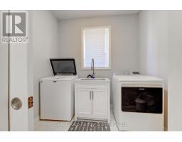 5 BALMORAL LANE - 24