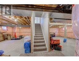 5 BALMORAL LANE - 39