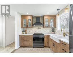 23 DOVER STREET - 12