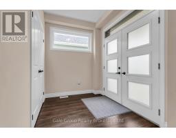 48 CASH CRESCENT - 13