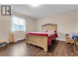 48 CASH CRESCENT - 21