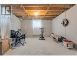 48 CASH CRESCENT - 28