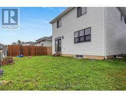 48 CASH CRESCENT - 31