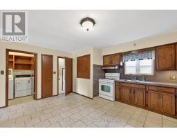 128 LOVEYS STREET E - 10