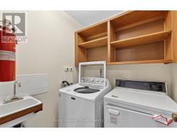 128 LOVEYS STREET E - 13