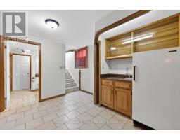 128 LOVEYS STREET E - 23