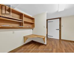 128 LOVEYS STREET E - 25