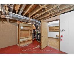 128 LOVEYS STREET E - 28