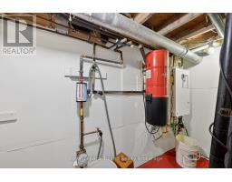 128 LOVEYS STREET E - 31